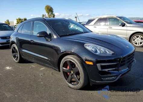2016 Porsche Macan Turbo z USA, uszkodzony, nr VIN WP1AF2A51GLB90438